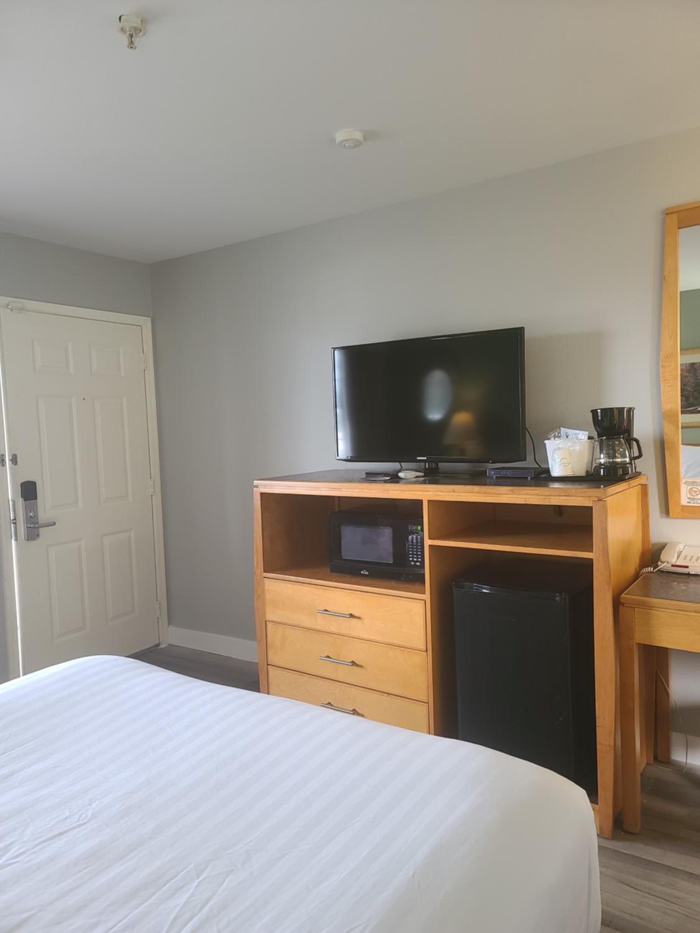 Room, Queen Bed
