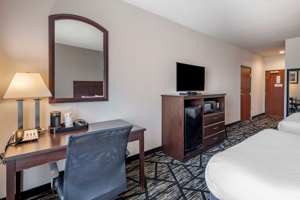 Best Western Plus Mckinney Inn & Suites 11/37