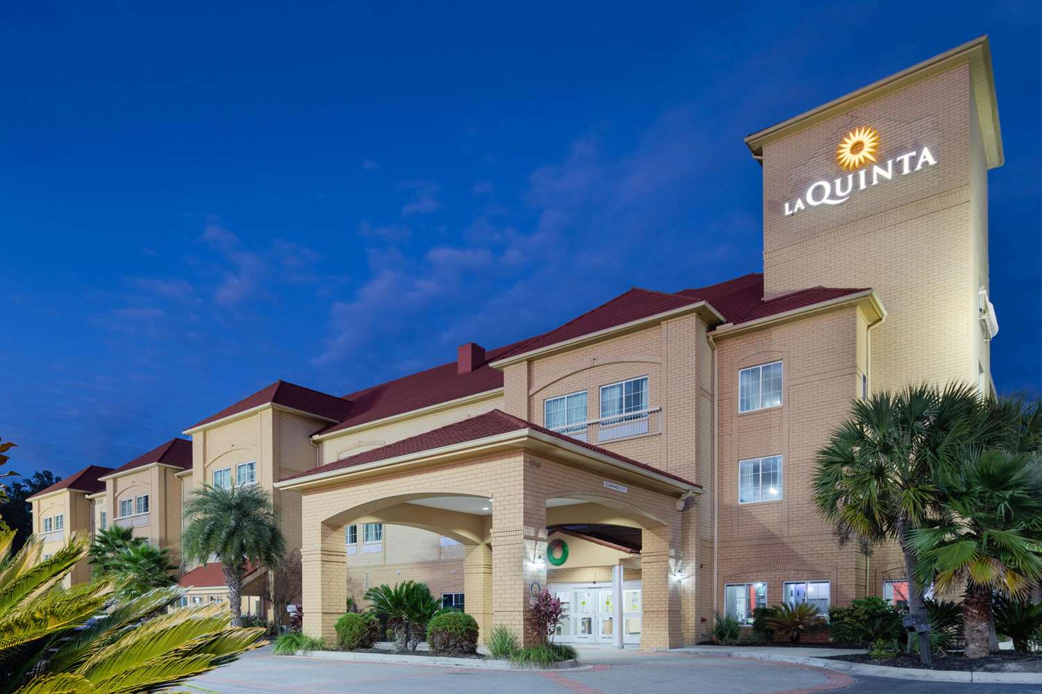 La Quinta Inn & Suites by Wyndham Hinesville - Fort Stewart 5/56
