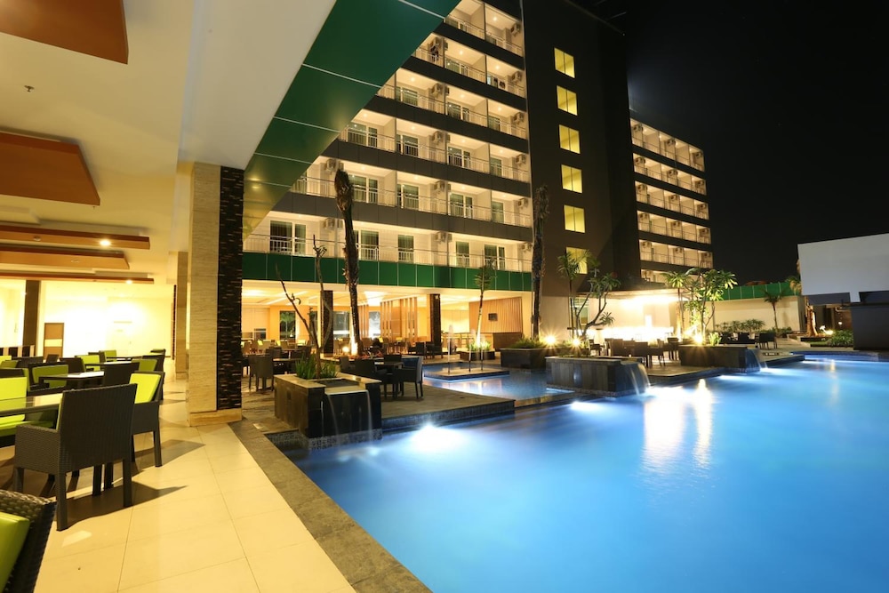 Dalton Hotel 8/58