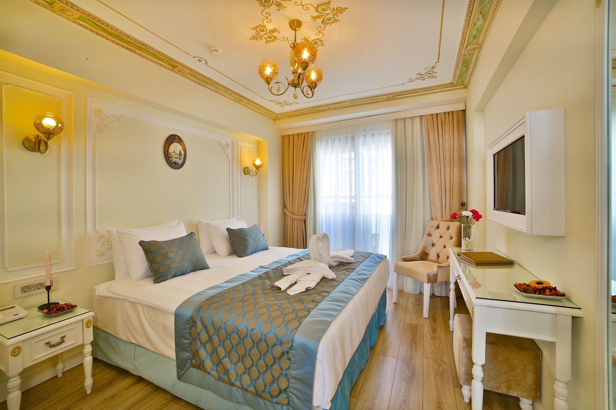 Junior Suite, Queen Bed, Sea View, Sofa