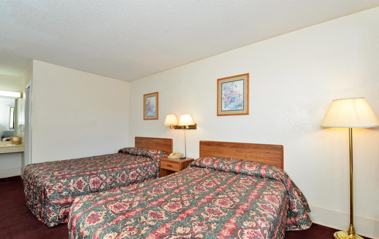 Smokies Motel Sevierville Kodak 9/21