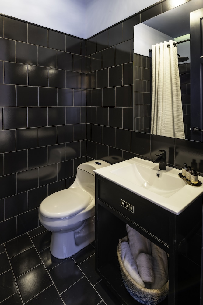 HAB Hotel 37/69