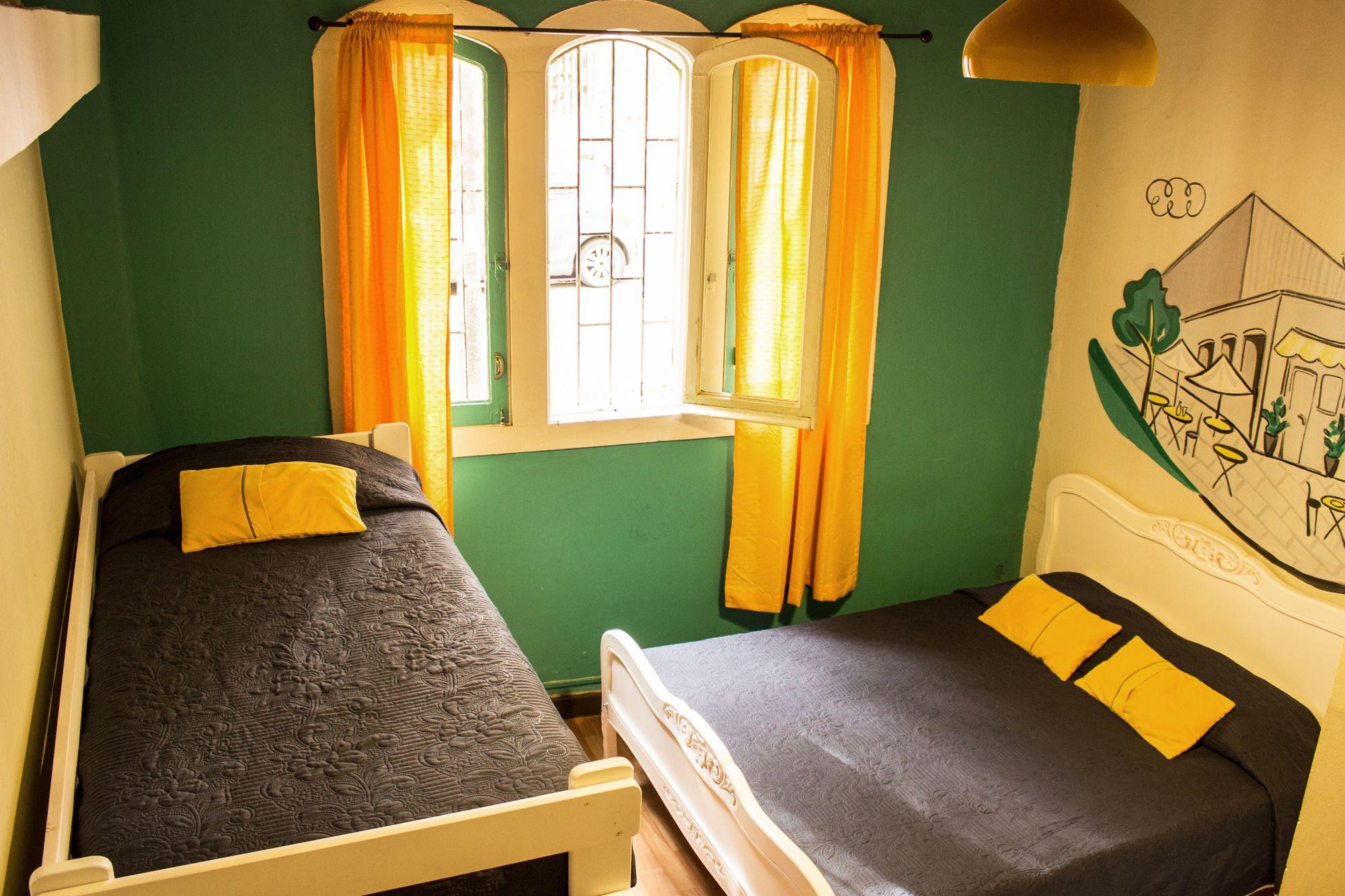 غرفة ثلاثية بحمام خاص، Forestal Hostal 6/10
