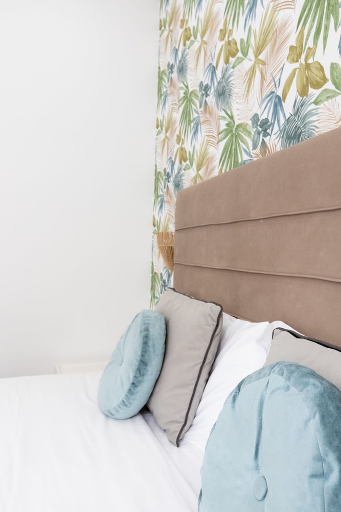 247 Luxuryrooms 25/50