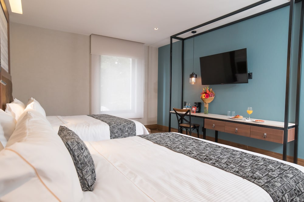 SUPERIOR, 2 QUEEN BEDS
