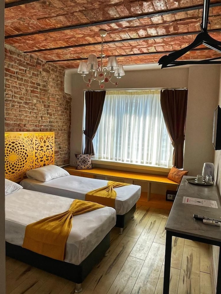 Aysa Hotel 14/58