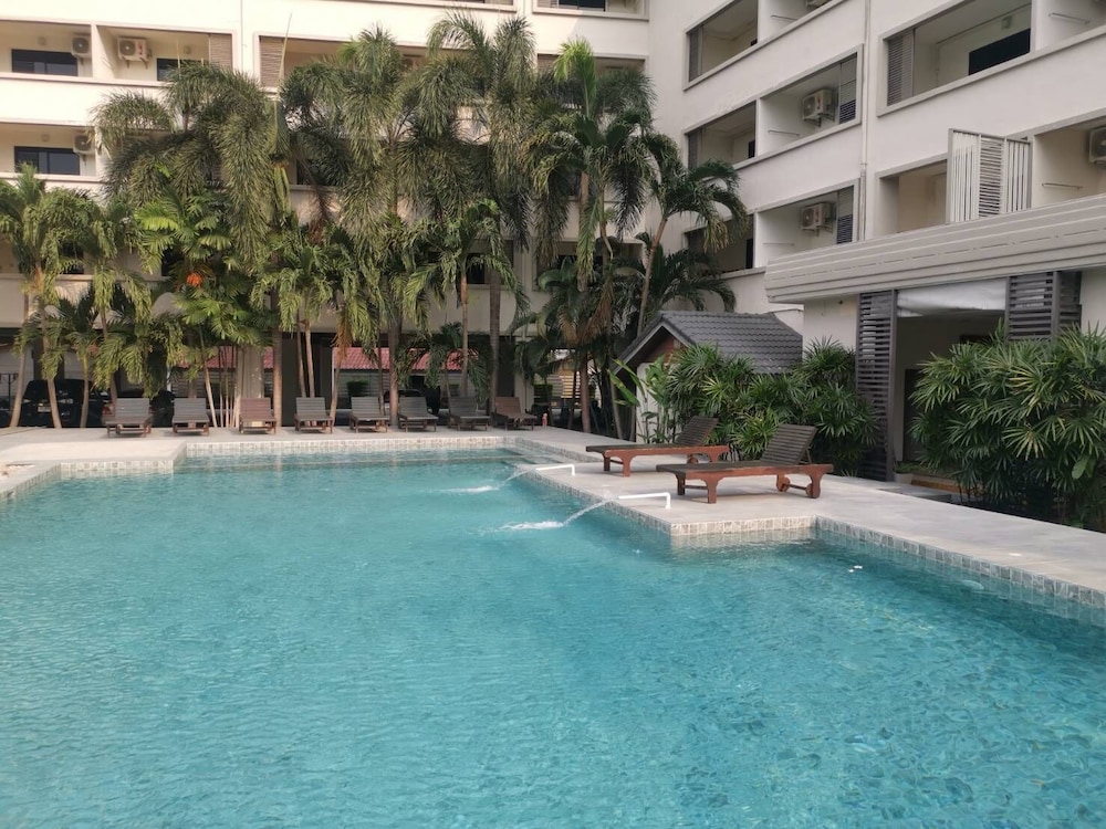 The Zen Hotel Pattaya 40/43