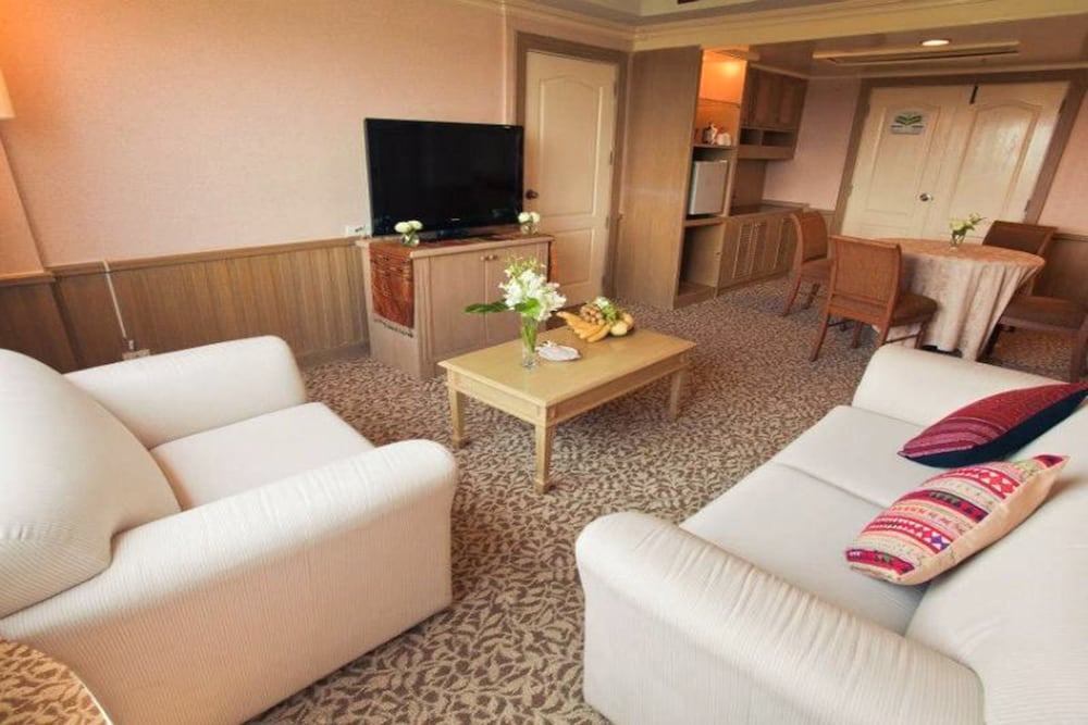 Ploy Palace Hotel 21/38