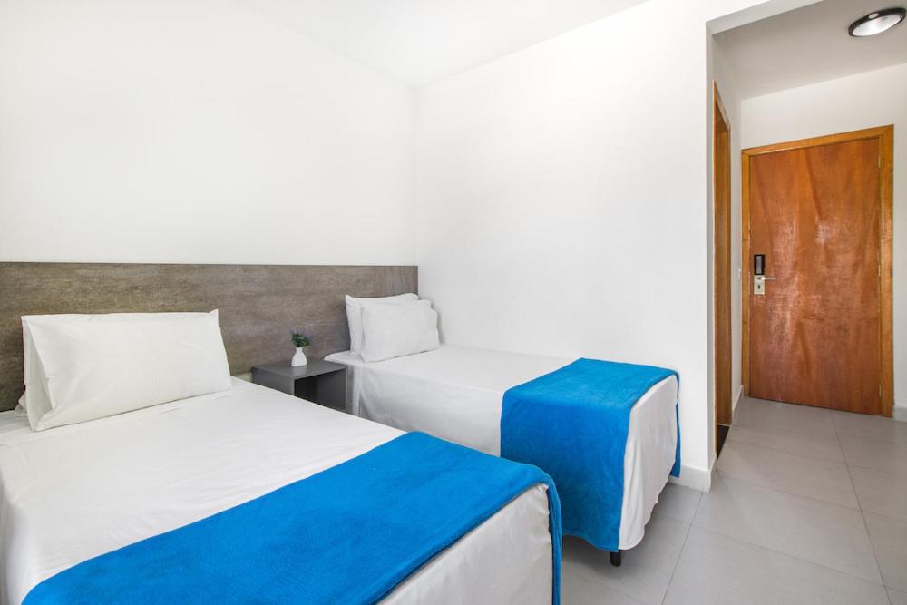Room, Double or Twin Bed