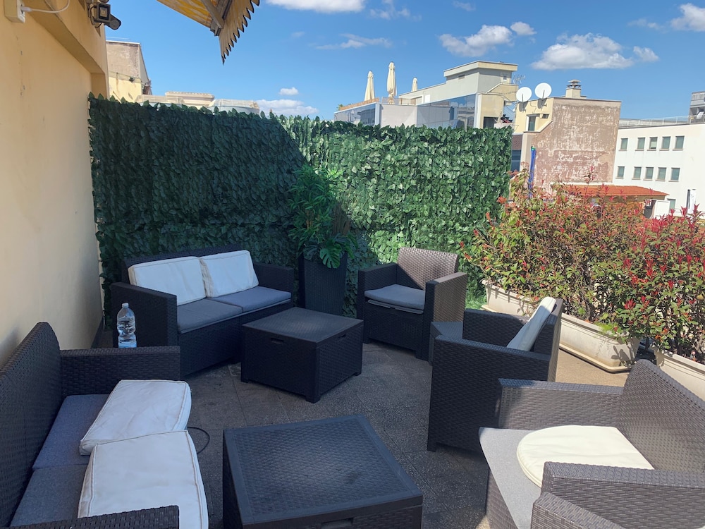 Indipendenza Hotel 31/50
