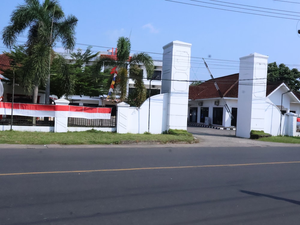 Hotel Hakmaz Taba Syariah Lubuk Linggau 9/49