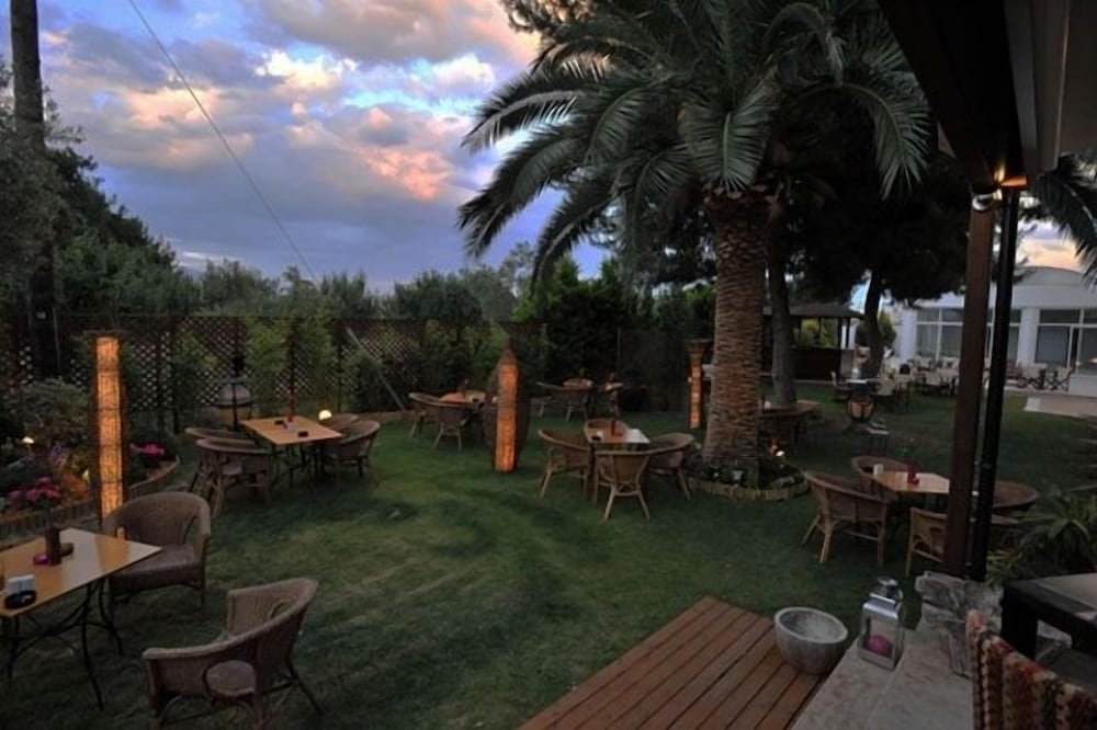 Hotel Kalloni 59/62