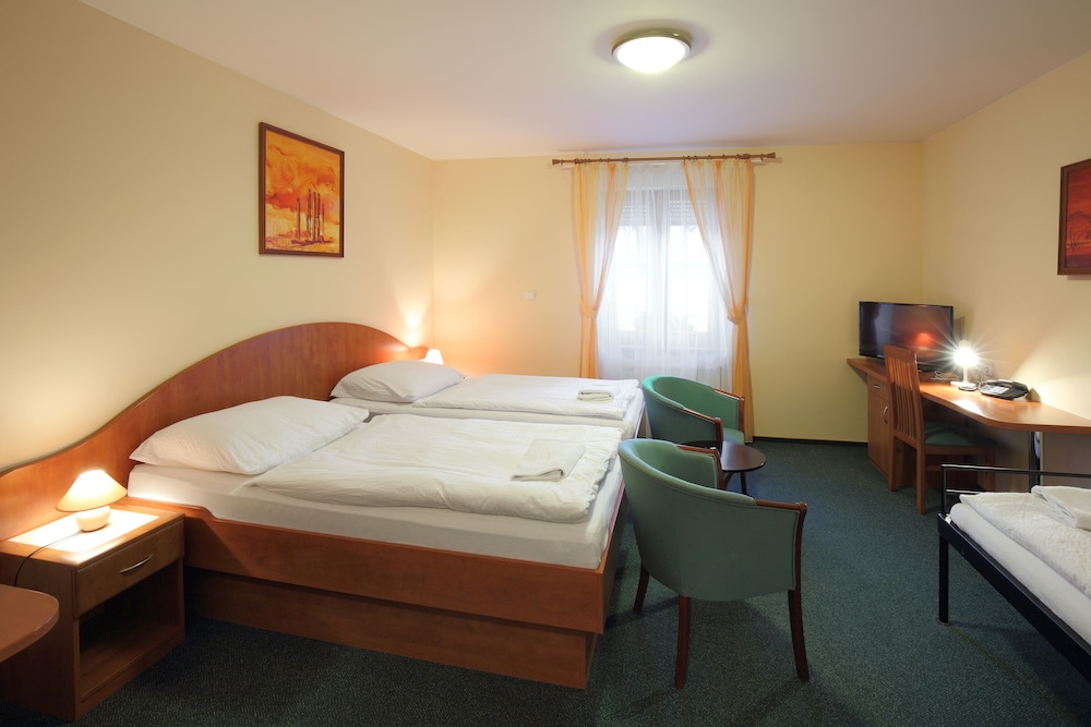 Hotel Palace 4/60