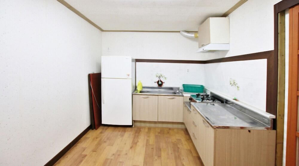 Yeongheung-Do Mirim Pension 50/50