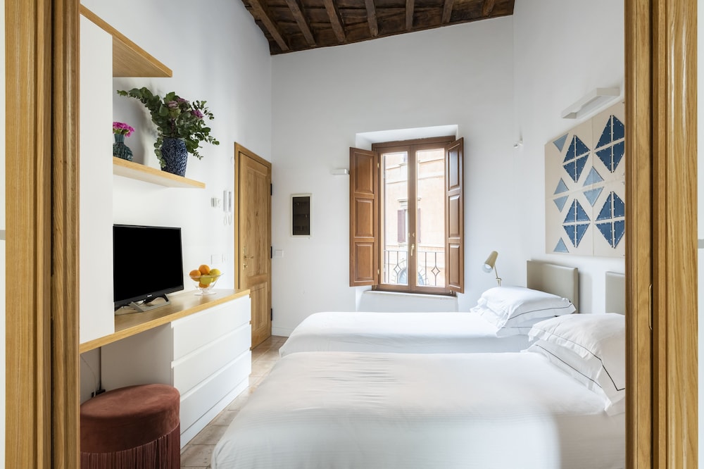 Margana Palace 15/50
