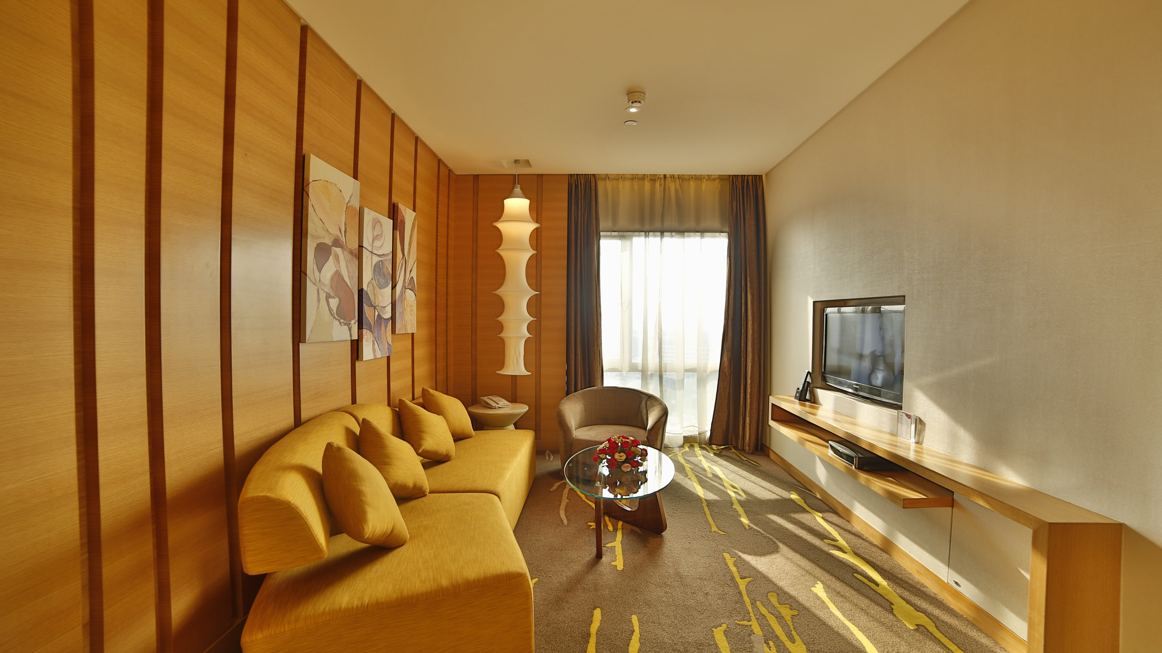 Crowne Plaza Zhongshan Wing on City 23/50