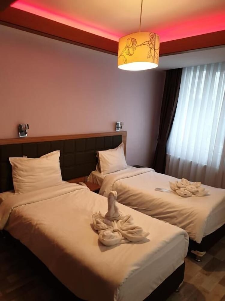 Gulhane Corner Hotel 8/24