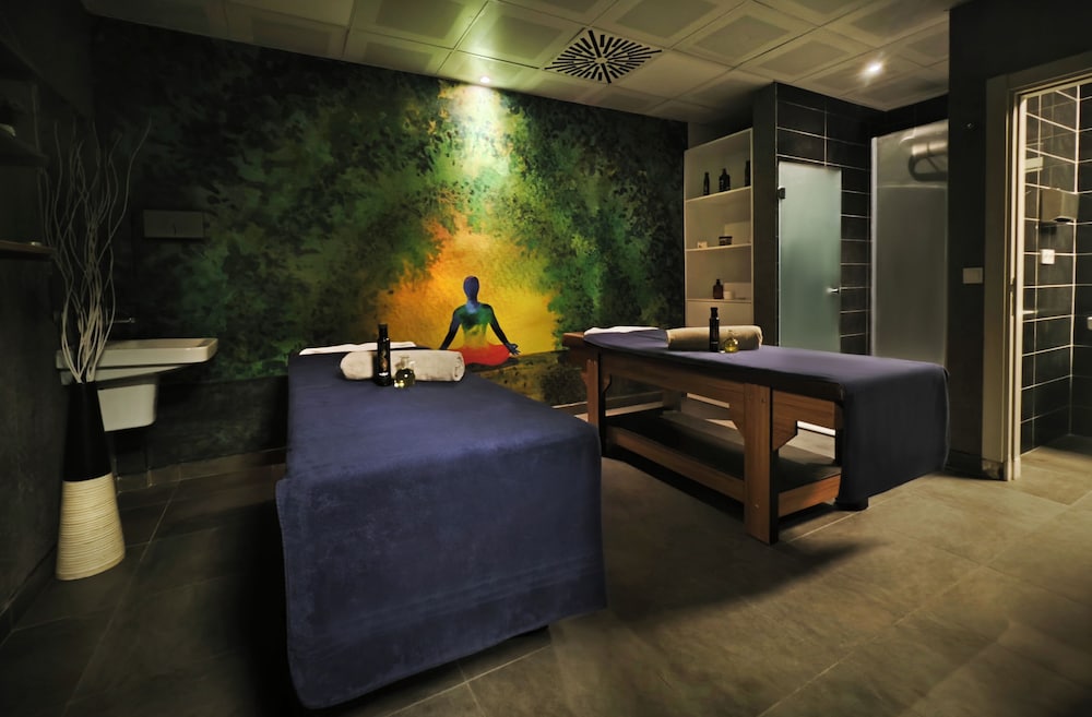 Ess Hotel 15/23