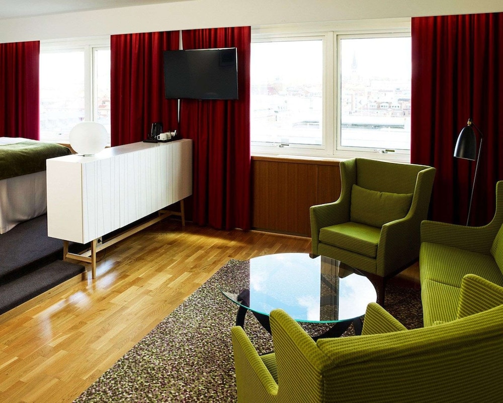 Quality Hotel Grand Boras 27/37