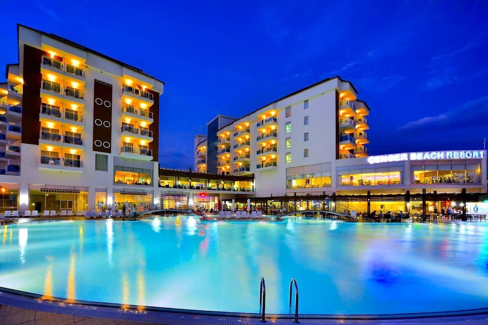 Cenger Beach Resort & Spa in CENGER