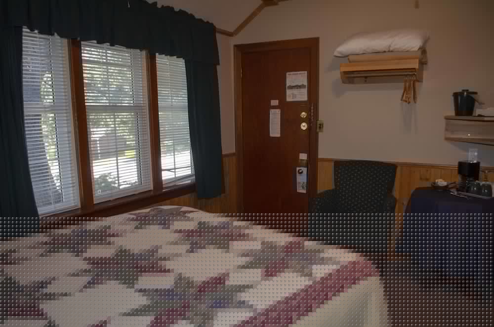 Crandell Mountain Lodge 32/66