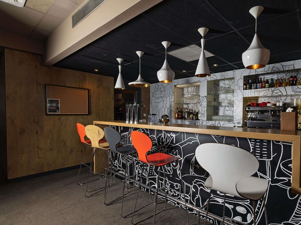 Ibis Toulon La Valette 49/71