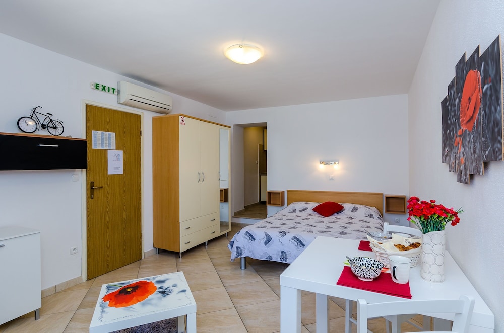 ORKA APARTMENTS 23/75