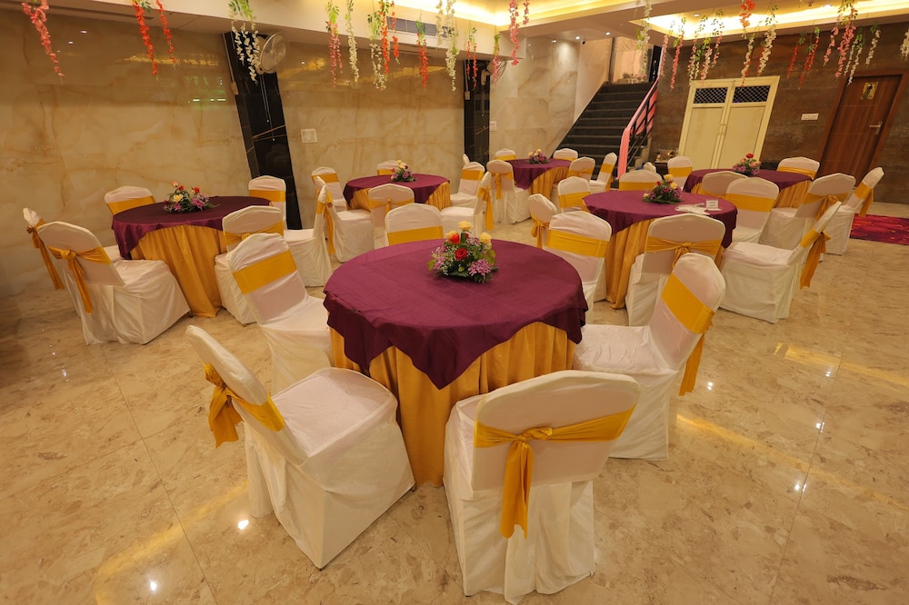 Anand Villa 34/50