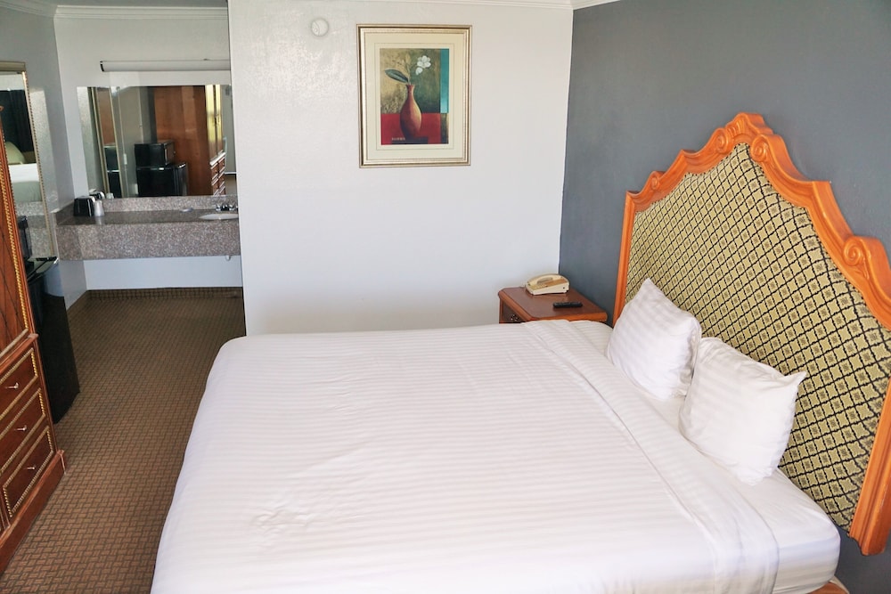 Hotel elev8 9/15