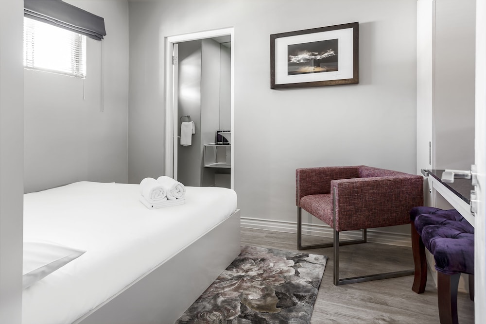 The Hyde All-Suite Hotel 7/46
