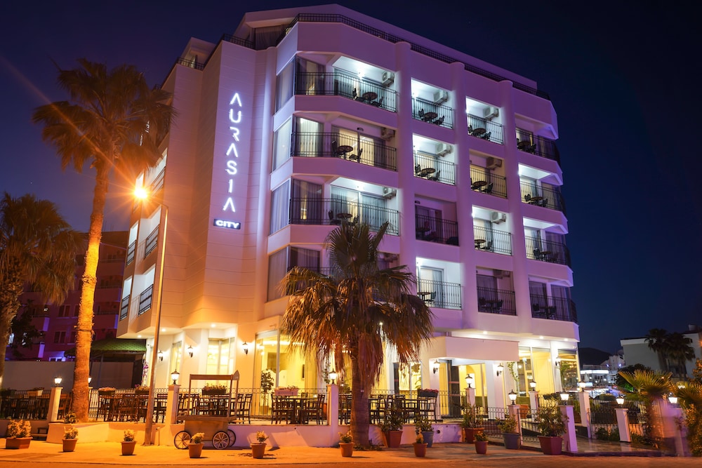 Aurasia Sea Side Hotel 6/63