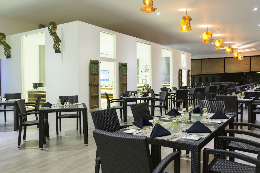 Aliya Resort And Spa 31/50