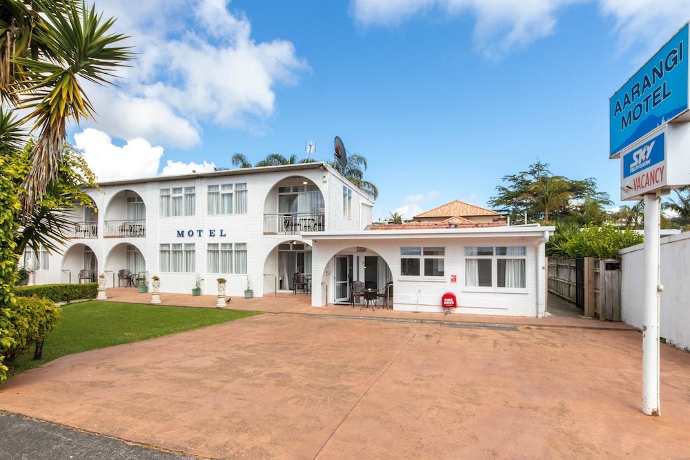 Aarangi Motel 48/55