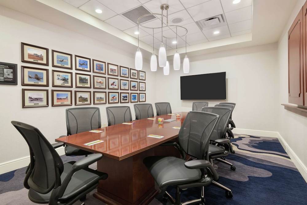 Hilton Garden Inn Tampa Airport 40/55