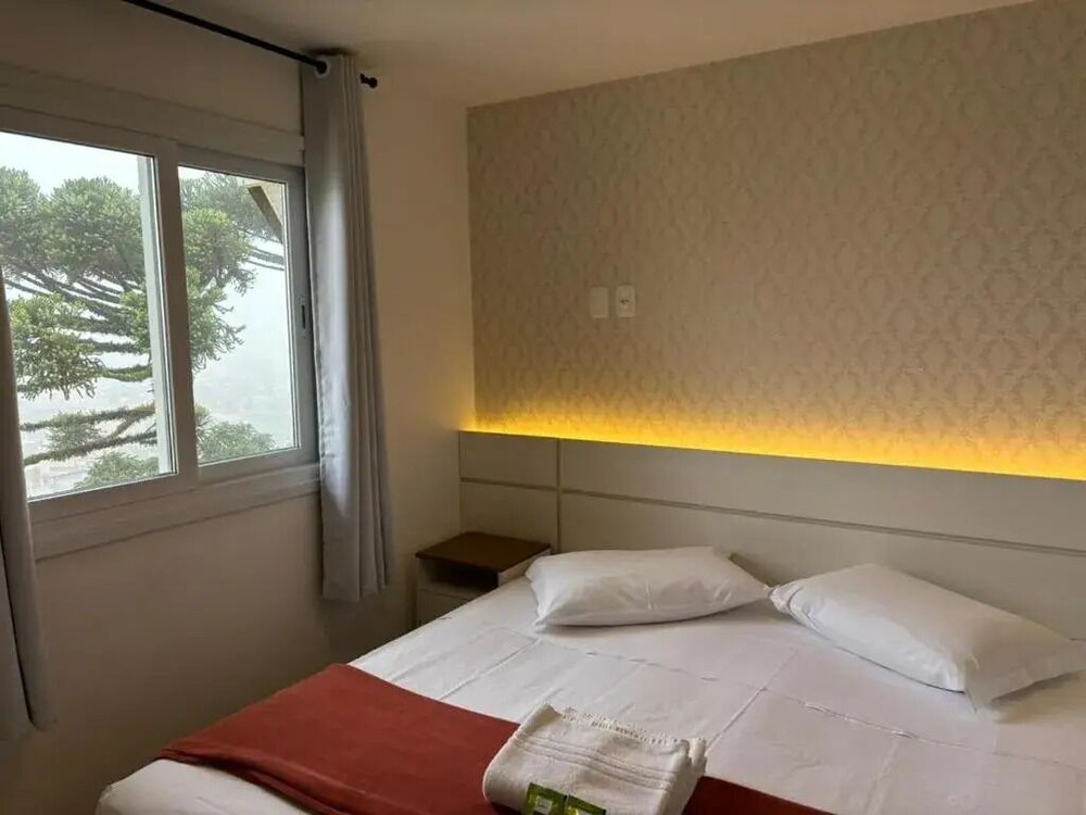 Hotel Golden Hills 11/36