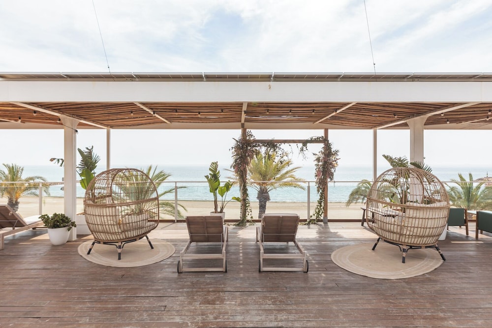 Meraki Beach Hotel Adults Only 45/50