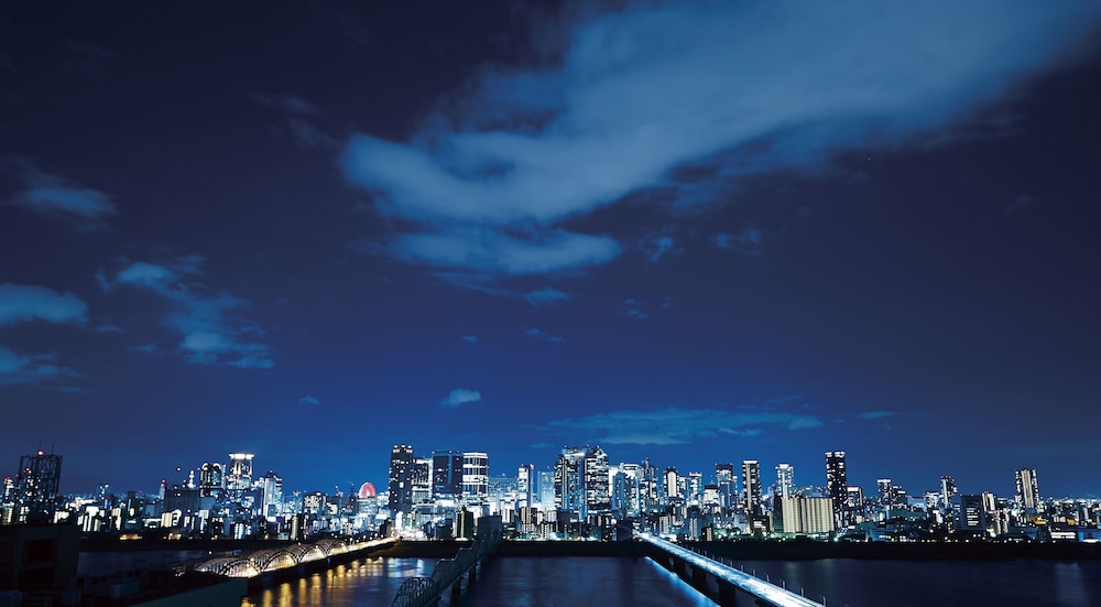 Hotel Plaza Osaka 44/46