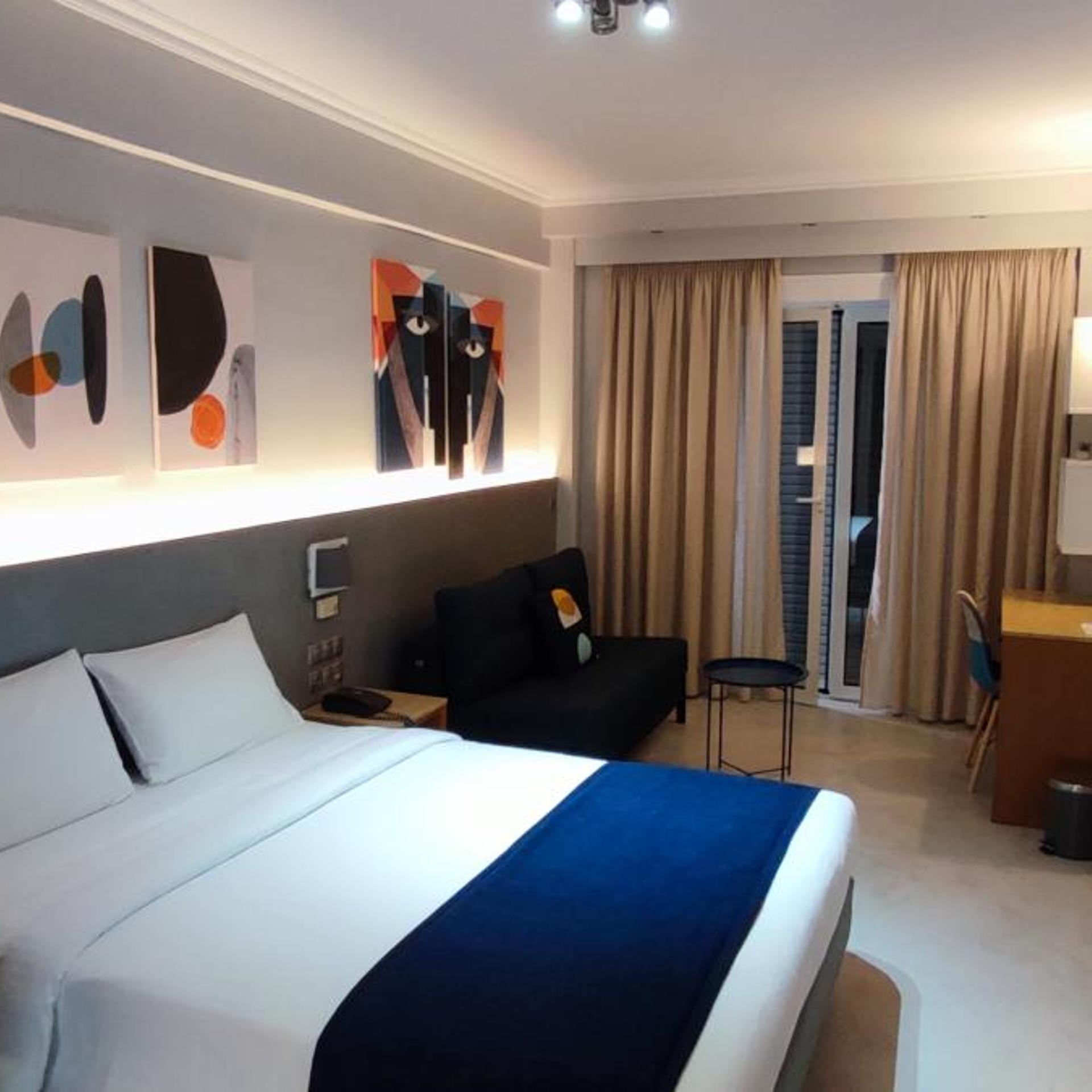 Room, Triple, City View
