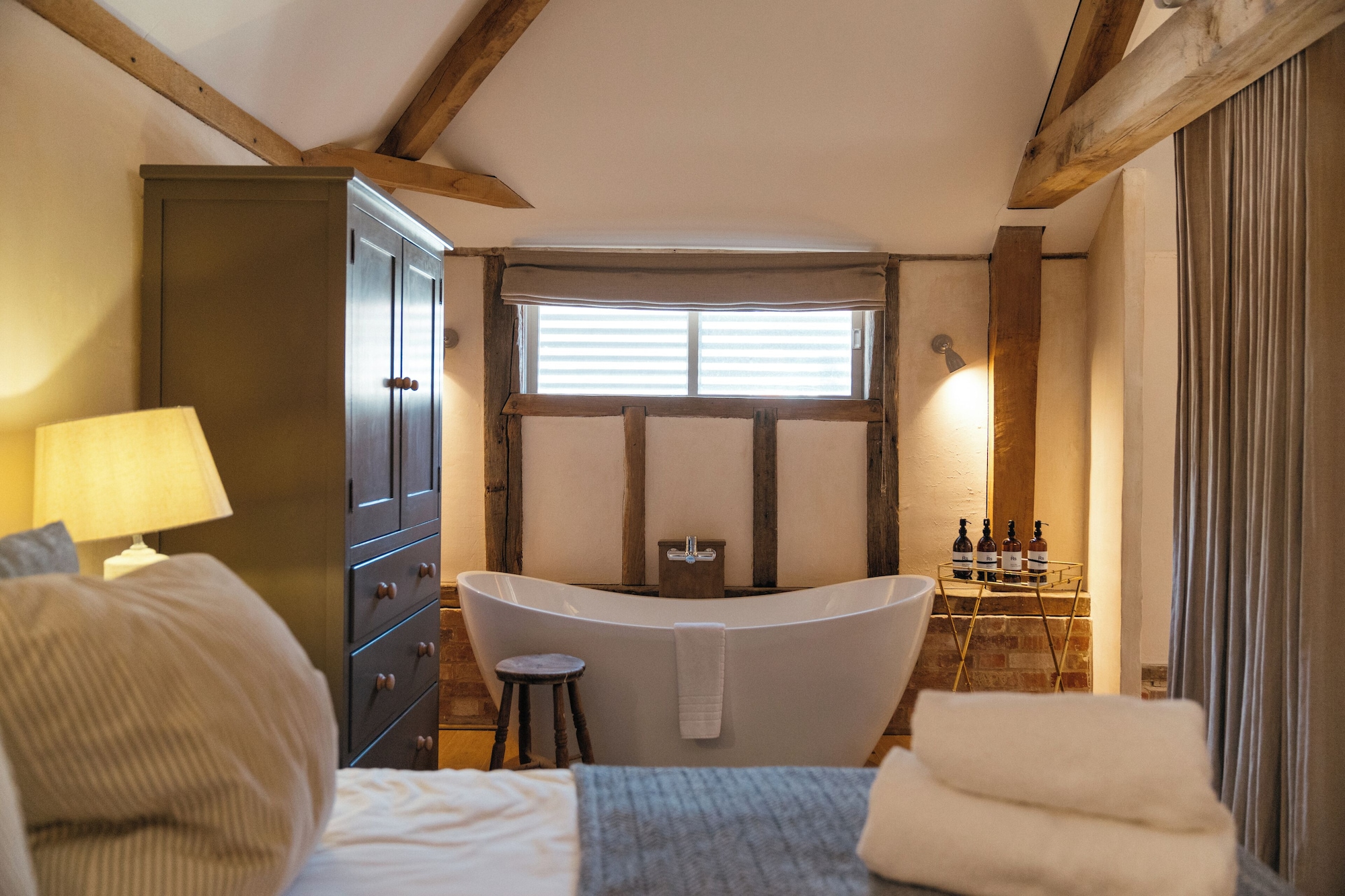 Hayloft, King Bed