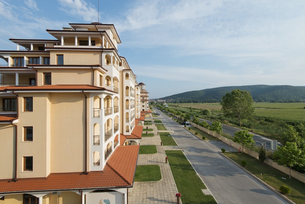 Sunrise All Suites Resort 5/49