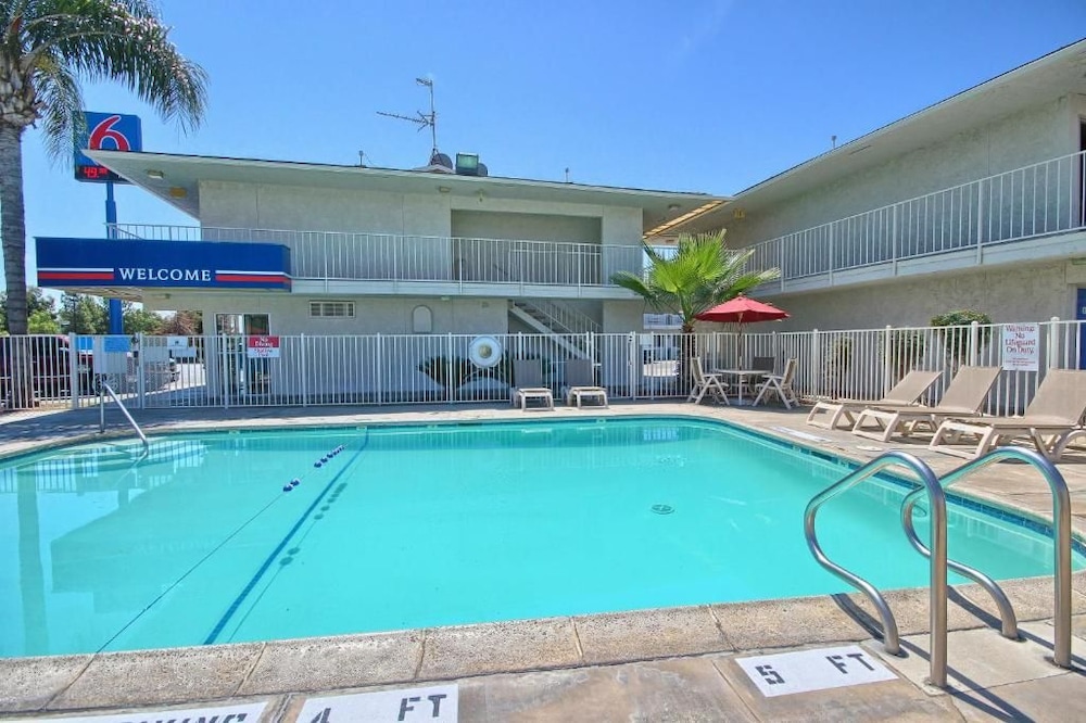 Motel6 Tulare, CA 37/60
