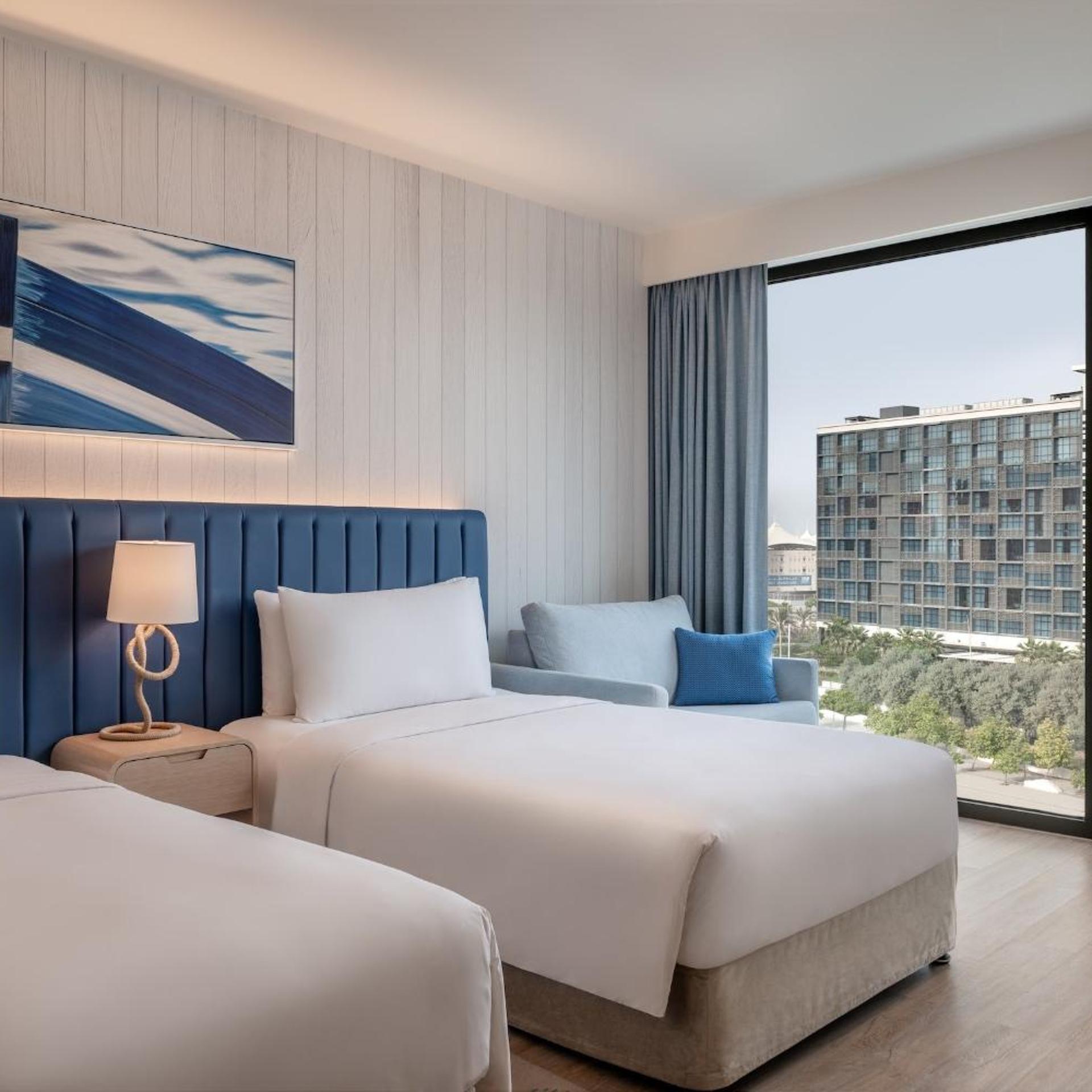 Deluxe, Single Bed, Plaza View