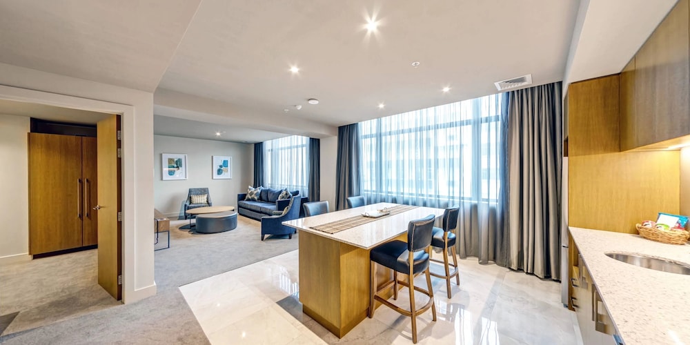 Distinction Dunedin Hotel 36/65