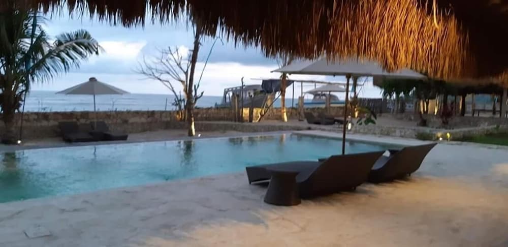 Rua Beach Resort Sumba Island 40/50