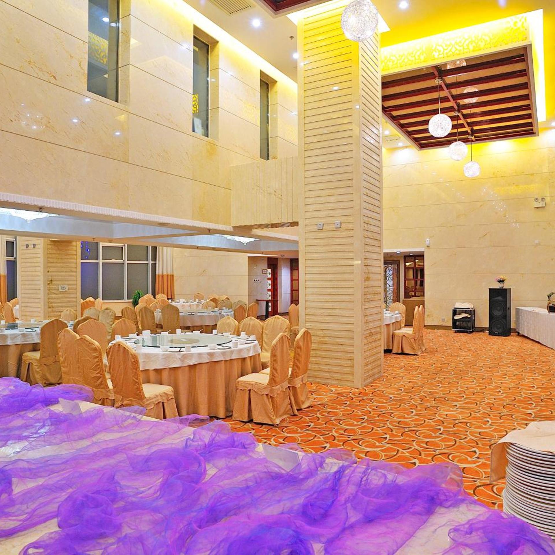 Uiles Hotel 35/45