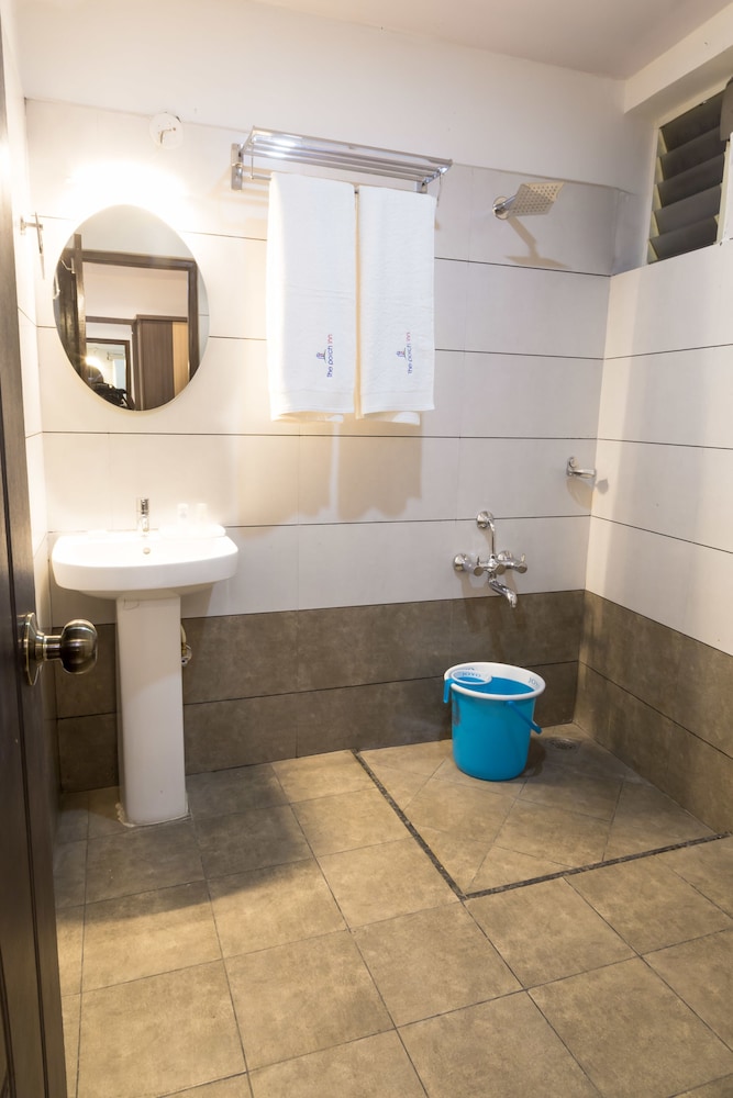 The Porch Inn Hotel & Service Apartments 49/50