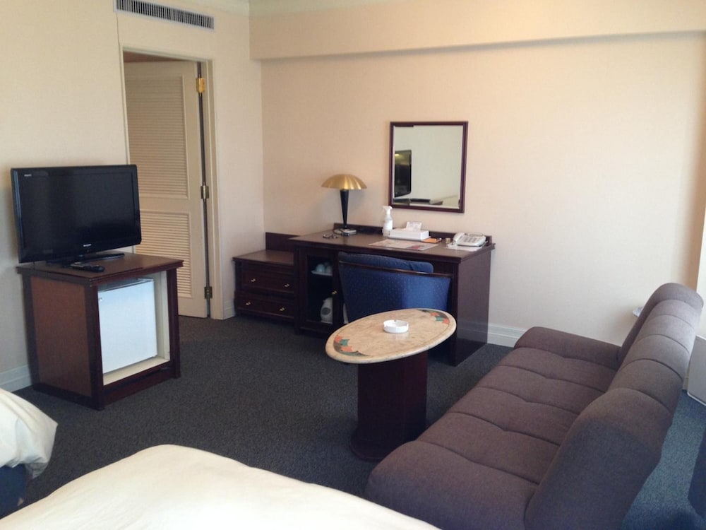 Creston Hotel 22/37