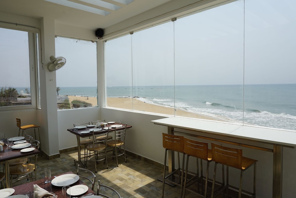Sea La Vie Covelong Beach Resort 48/50