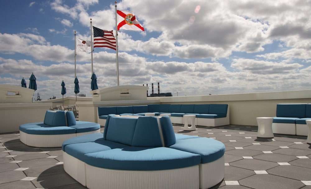 Crowne Plaza Fort Lauderdale Airport Cruise Port 38/61